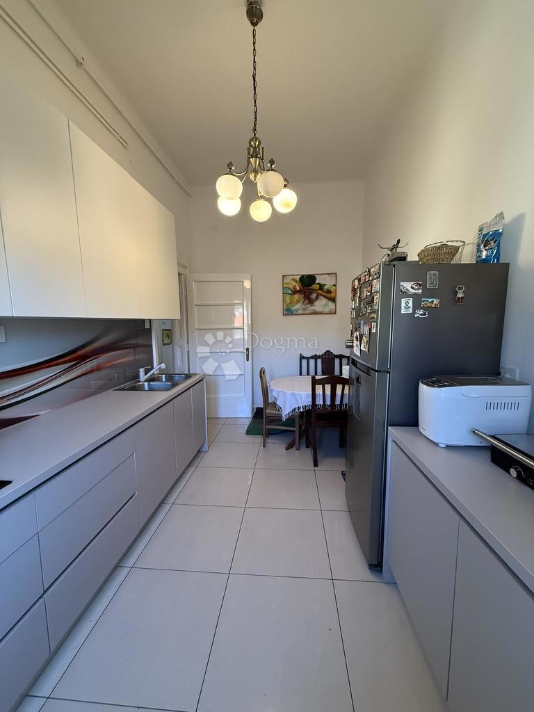 Una gemma civica a Kaptol