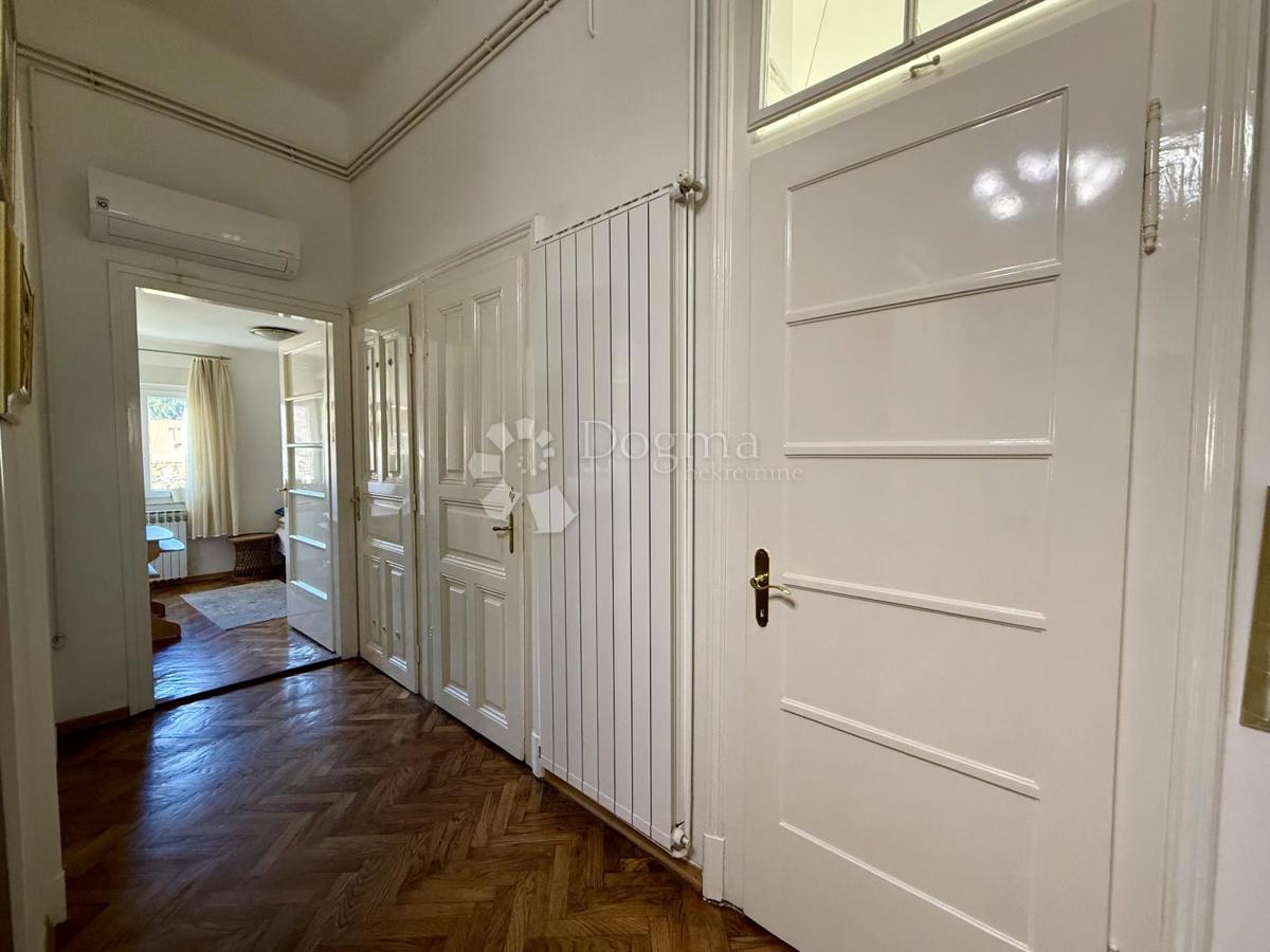 Una gemma civica a Kaptol