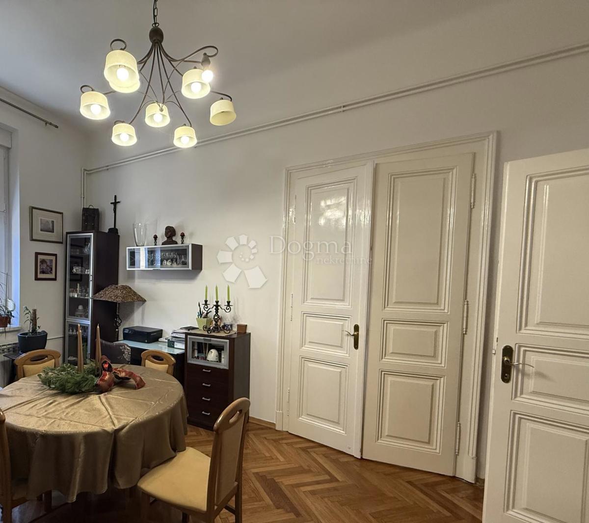 Una gemma civica a Kaptol