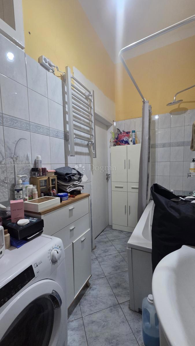 Allogio Centar, Rijeka, 65,55m2