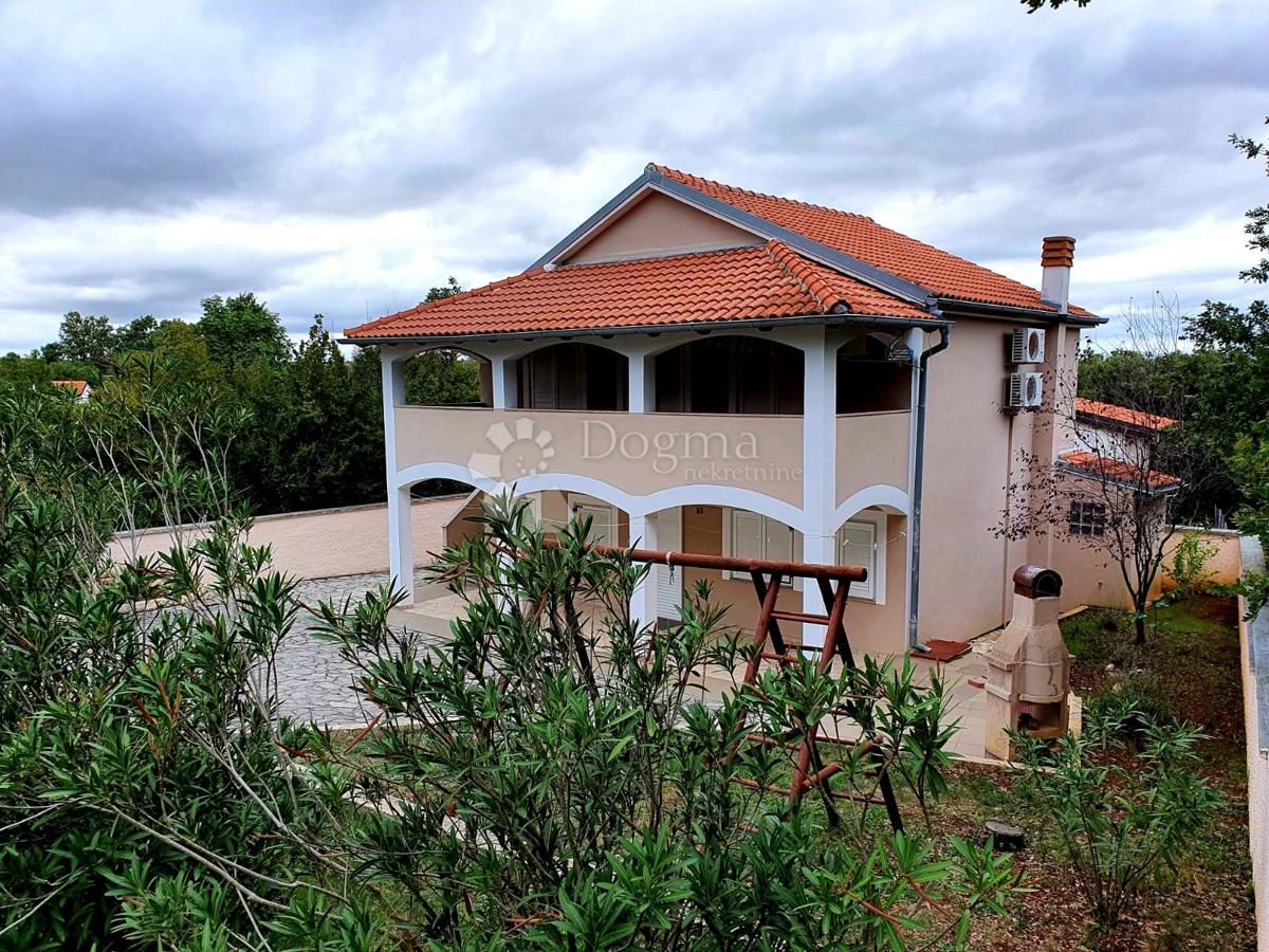 Casa Duga Uvala, Marčana, 409m2