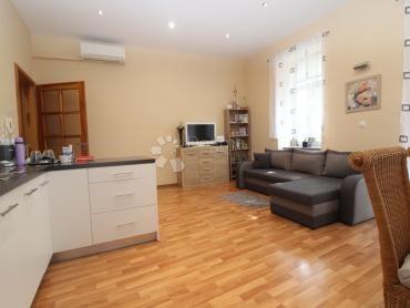 Allogio Crikvenica, 82m2