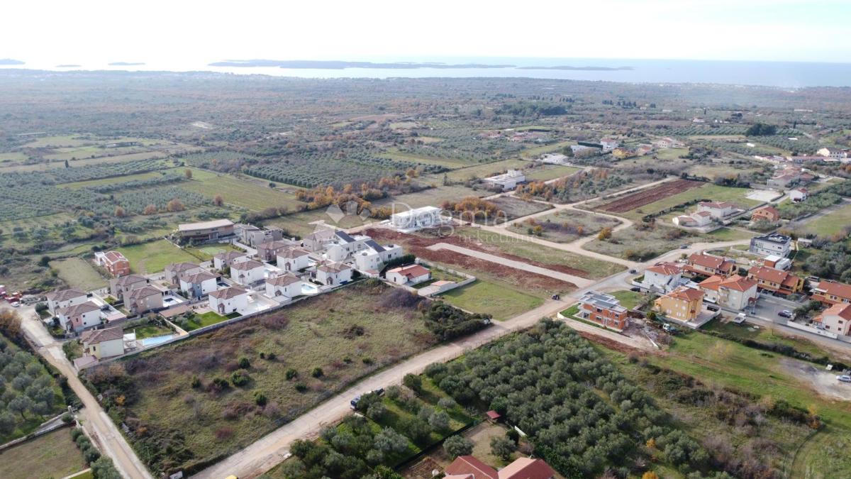 Terreno edificabile Vodnjan, 8.388m2