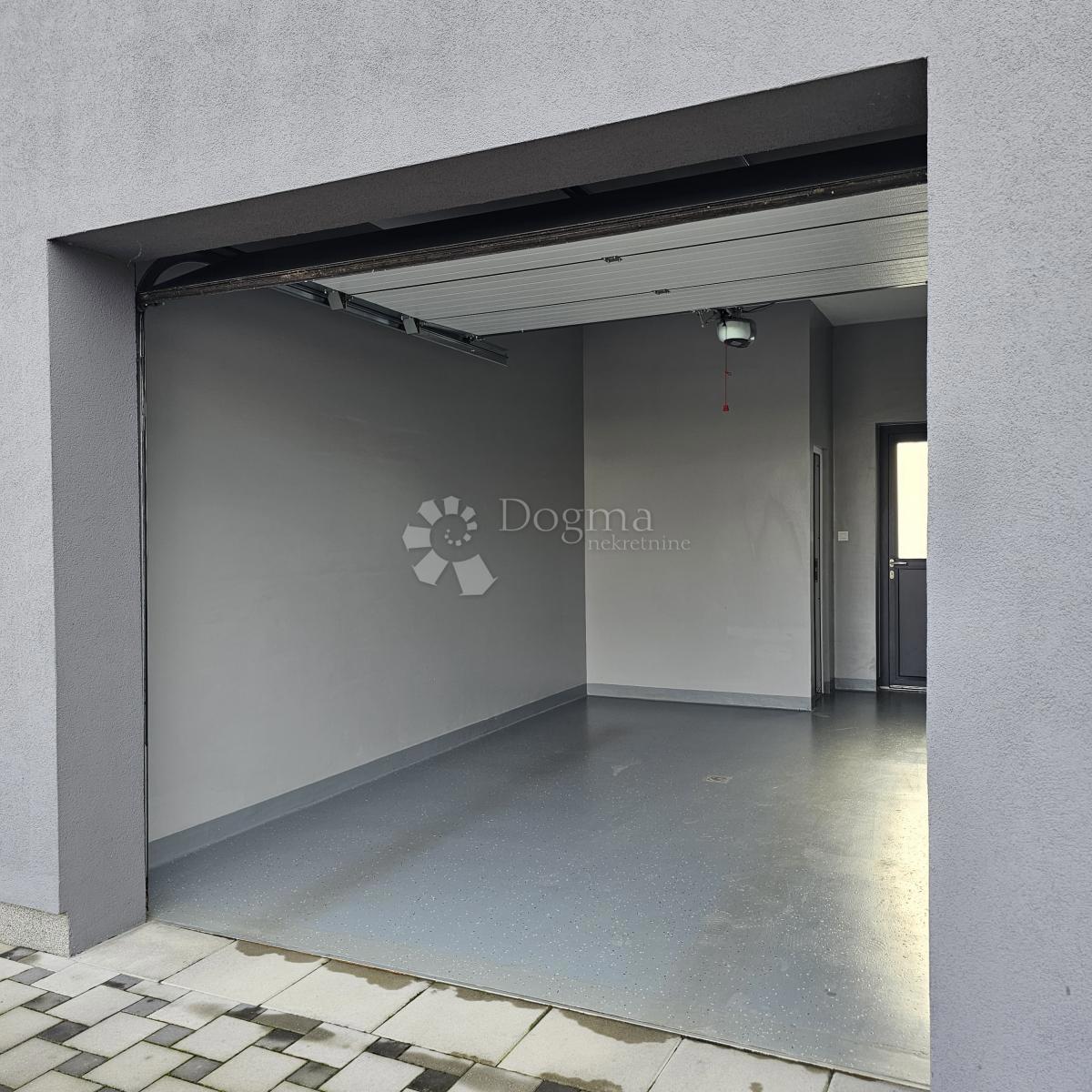 Casa Cvjetno naselje, Osijek, 150m2