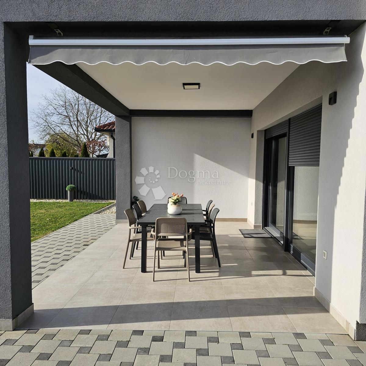 Casa Cvjetno naselje, Osijek, 150m2