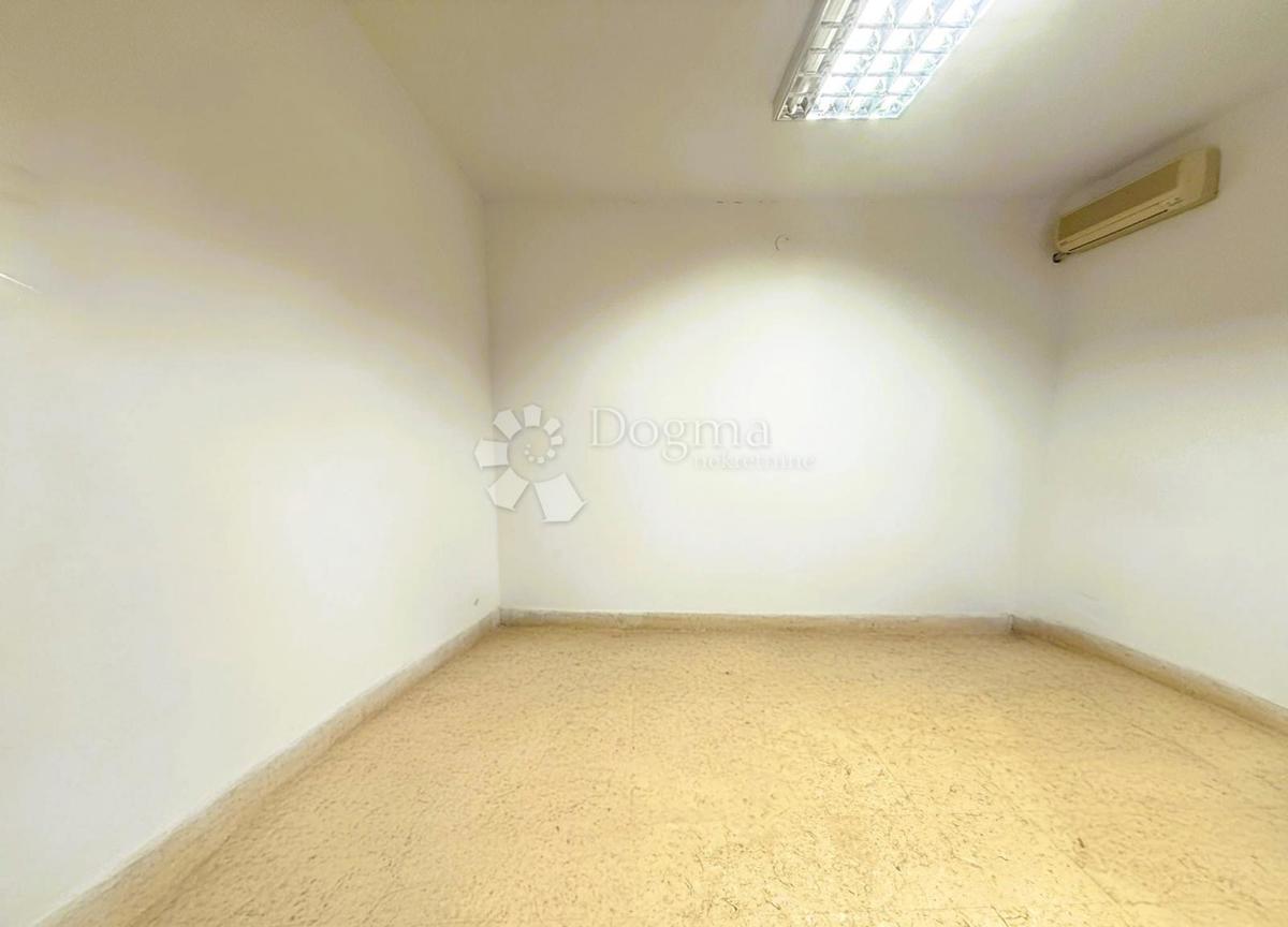 Locale commerciale Gornji grad / Centar, Osijek, 21,62m2