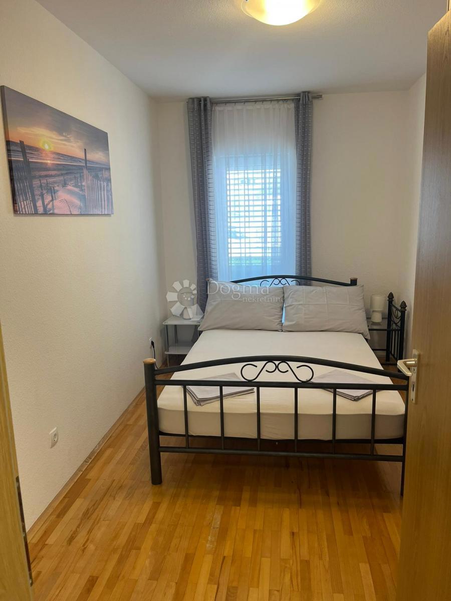 Allogio Duće, Dugi Rat, 105m2