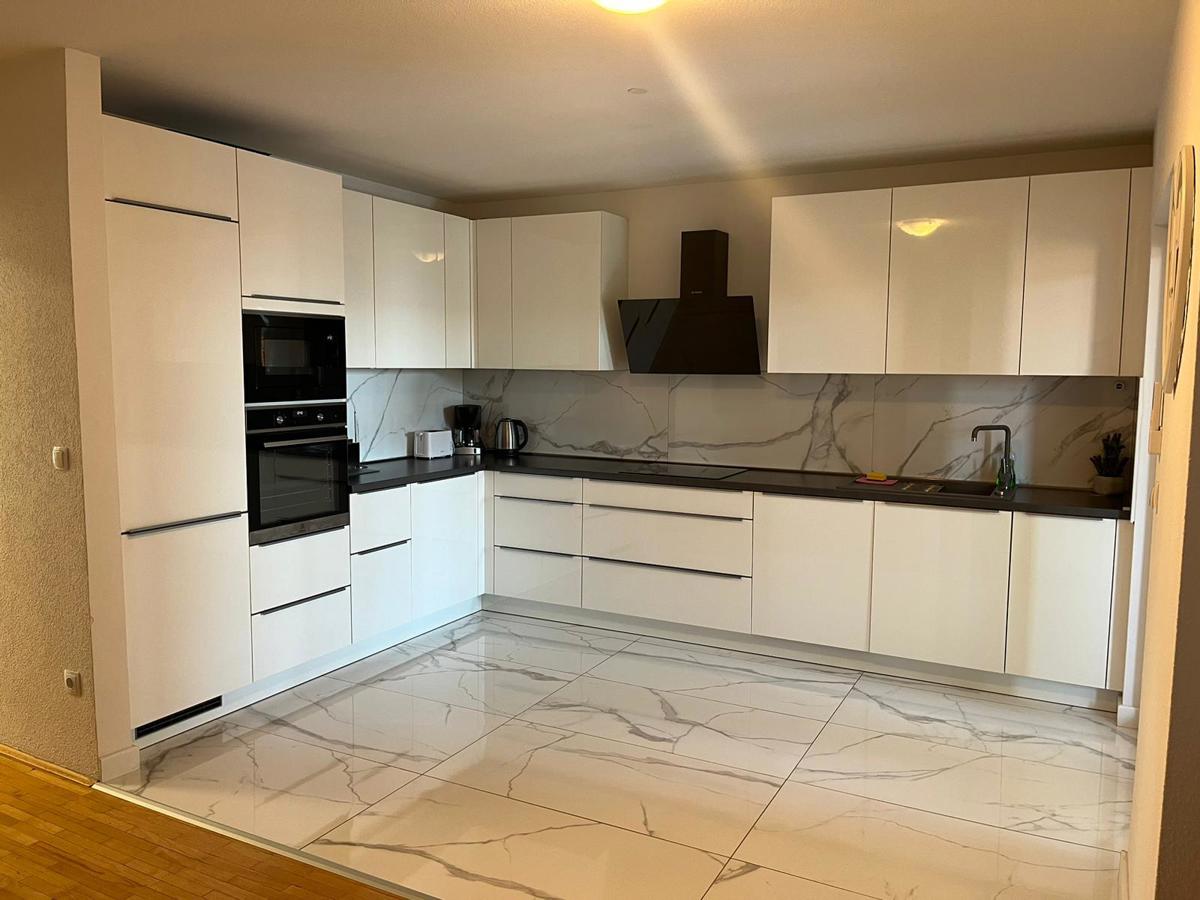 Allogio Duće, Dugi Rat, 105m2