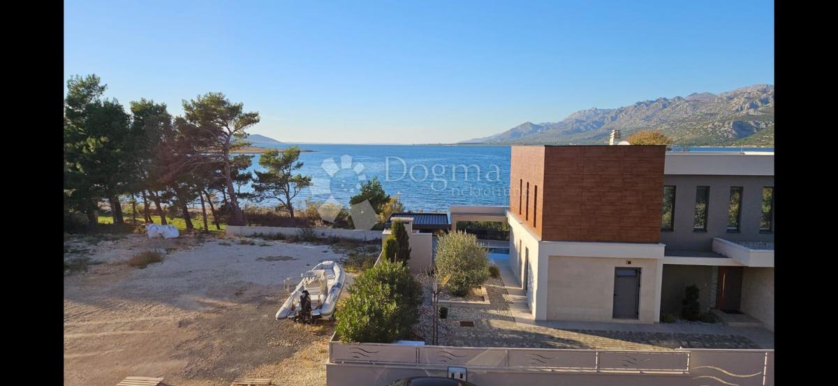 Appartamento Rovanjska, Jasenice, 81m2