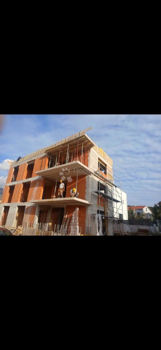 Appartamento Rovanjska, Jasenice, 81m2