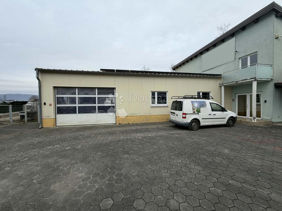 Locale commerciale Permani, Matulji, 362m2