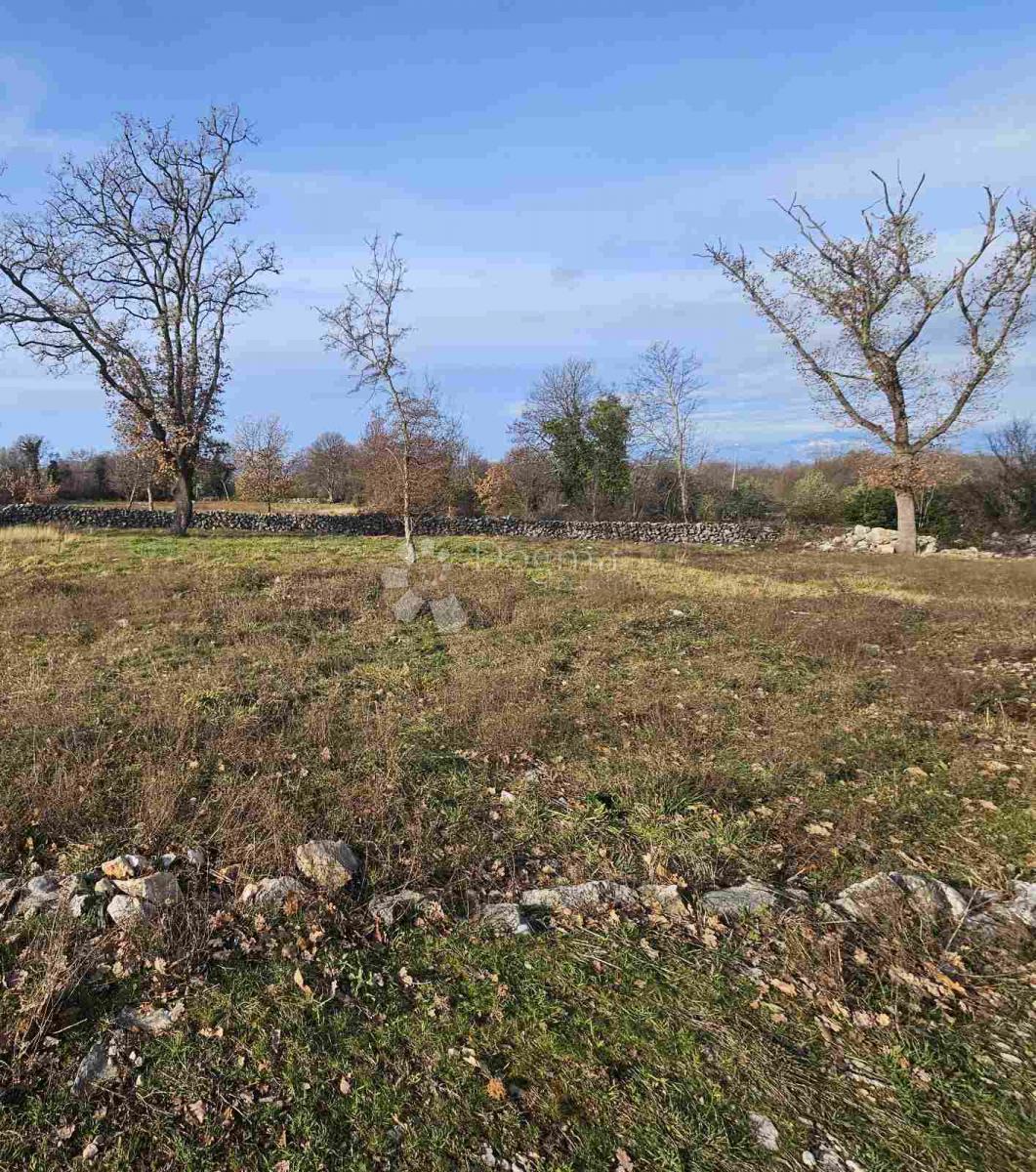 Terreno edificabile Sveti Anton, Malinska-Dubašnica, 609m2