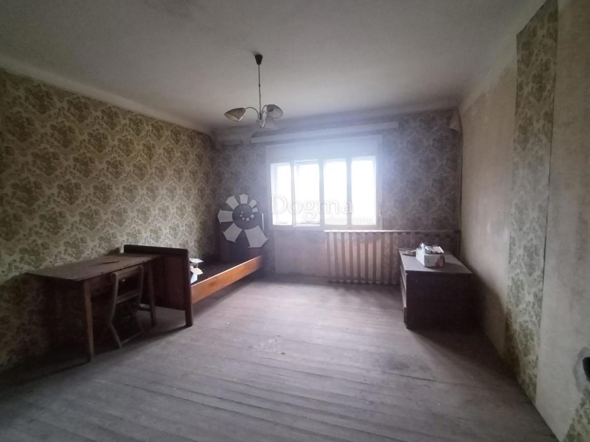 Casa Lipovec Lonjski, Kloštar Ivanić, 303m2