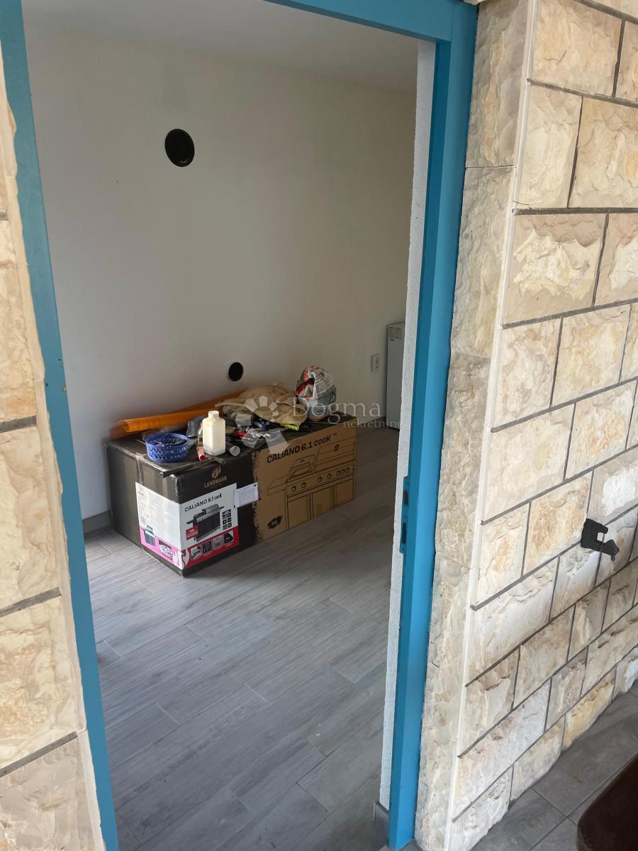 Casa Jesenice, Dugi Rat, 200m2