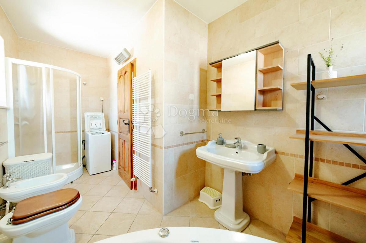 Casa Višnjan, 200m2