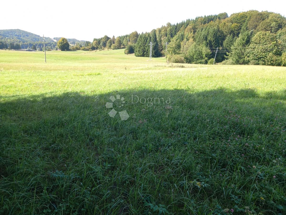 Terreno edificabile Ravna Gora, 2.435m2