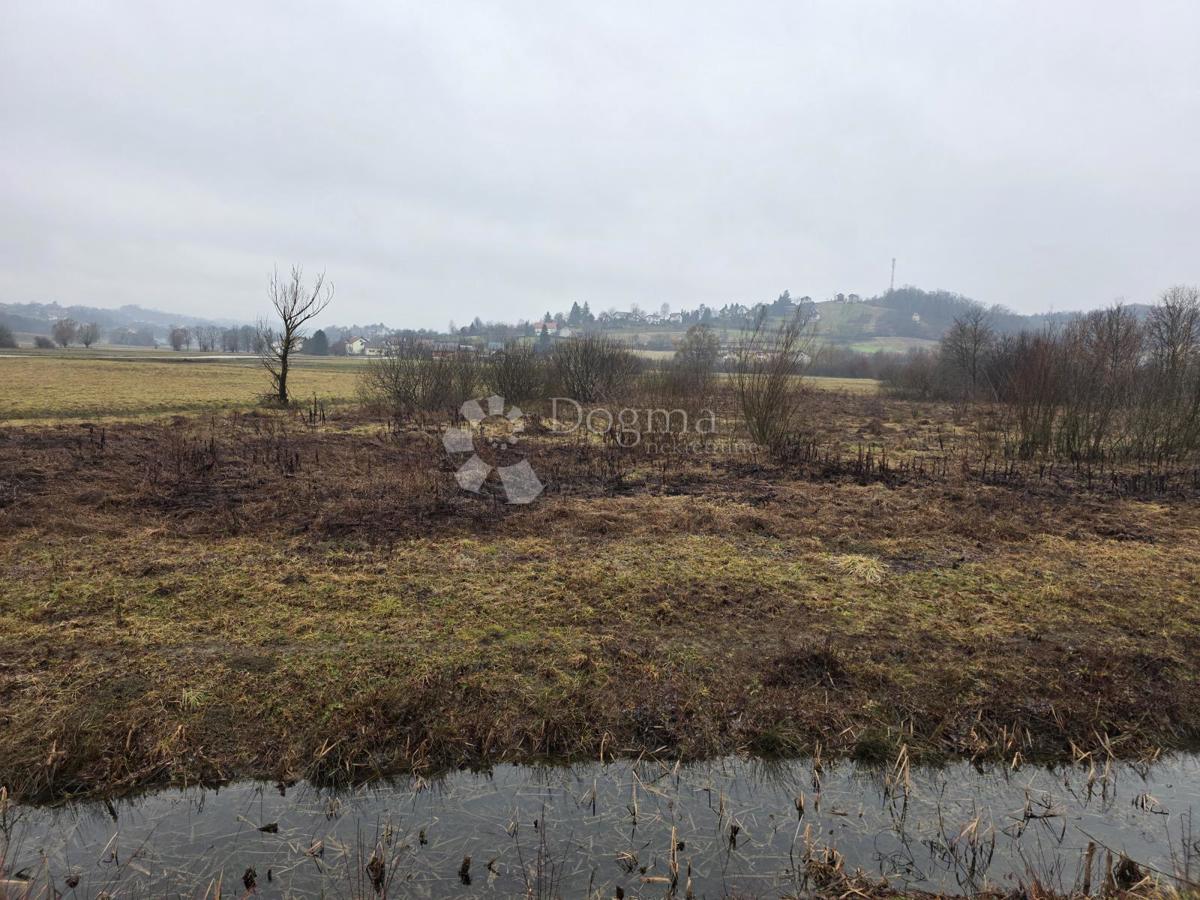 Terreno edificabile Luka, 3.140m2