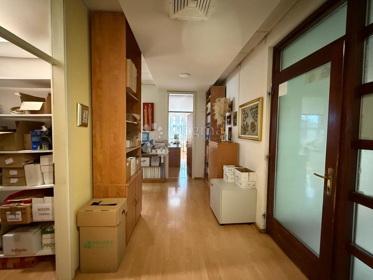 Locale commerciale Poreč, 92,82m2