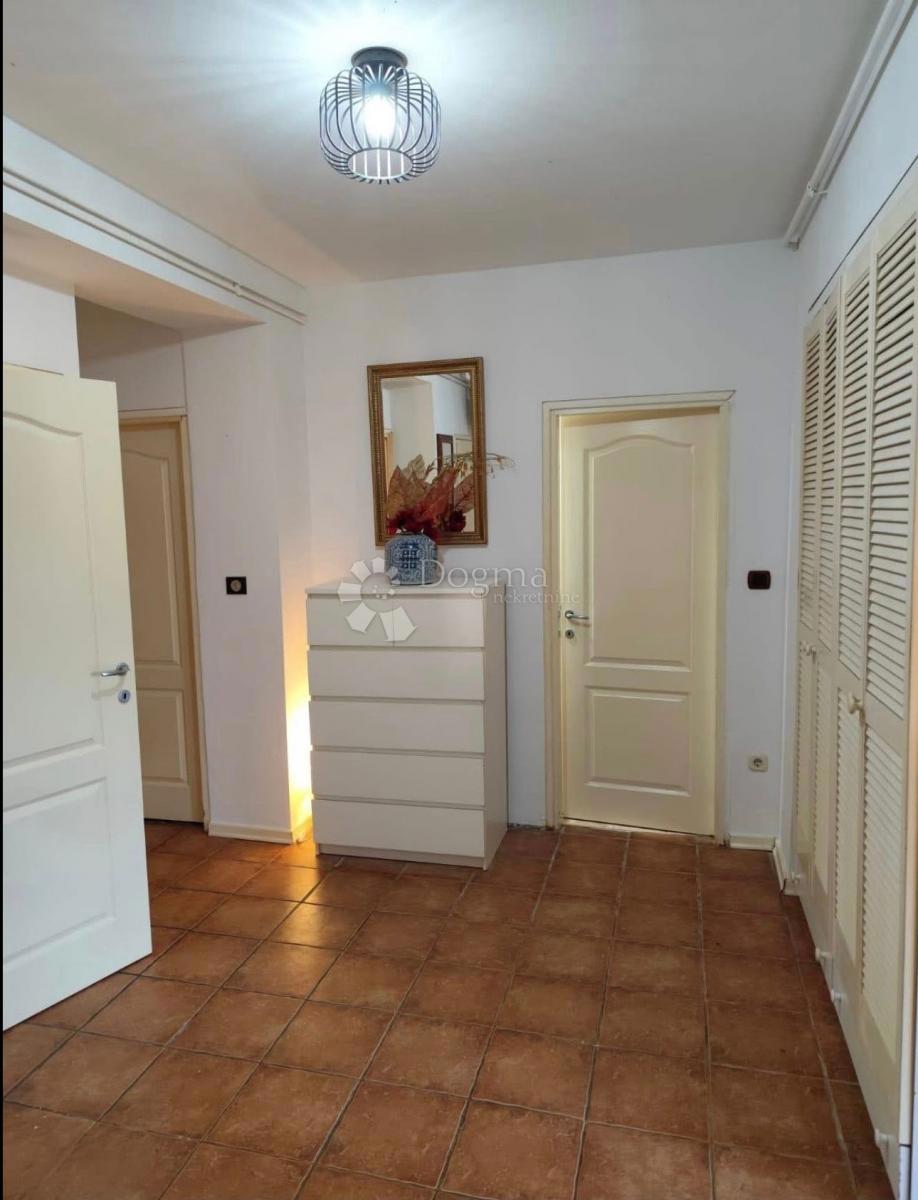 Allogio Trešnjevka, Trešnjevka - Sjever, 80m2