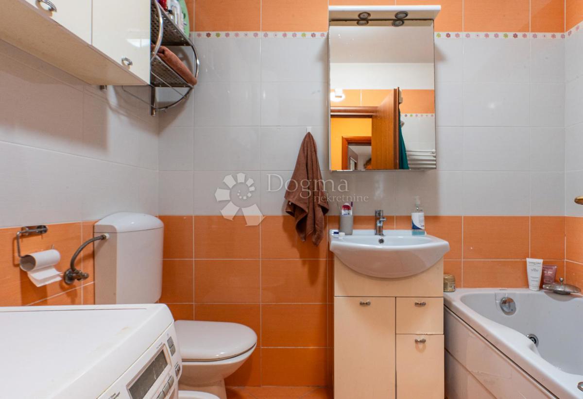 Allogio Srdoči, Rijeka, 70,74m2