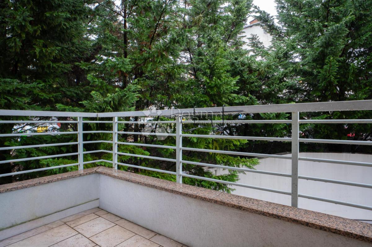 Allogio Srdoči, Rijeka, 70,74m2