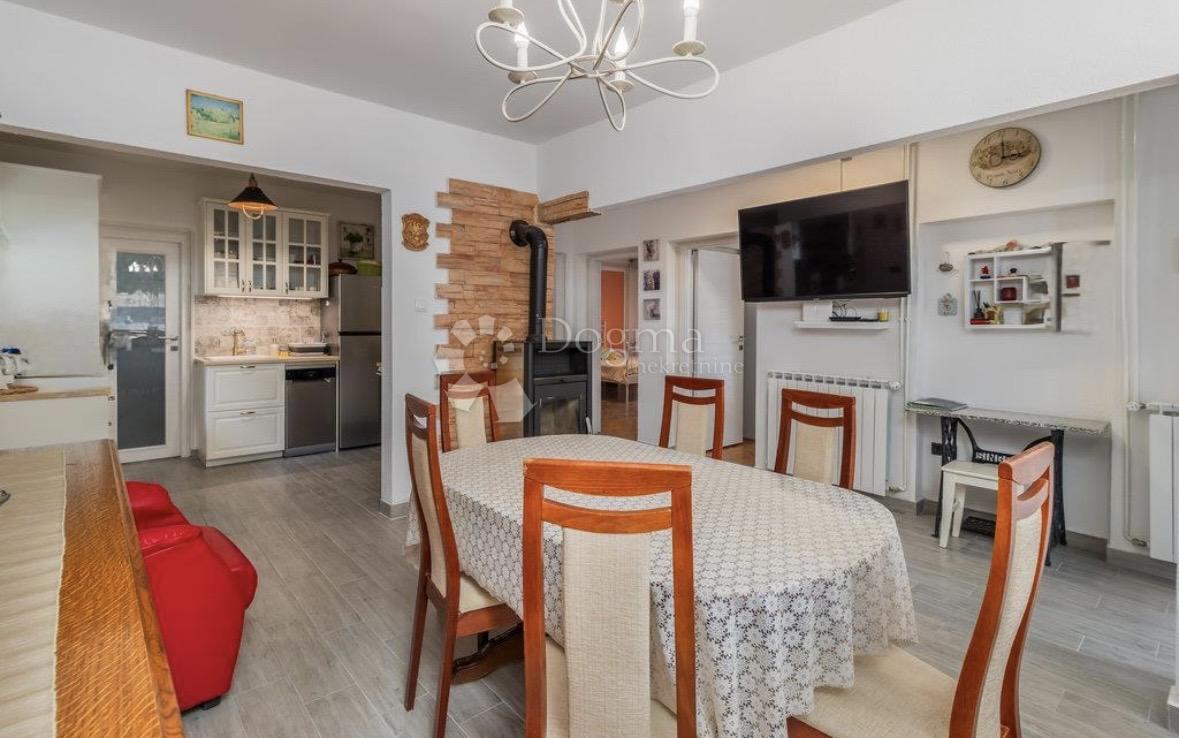 Casa Novi Vinodolski, 150m2