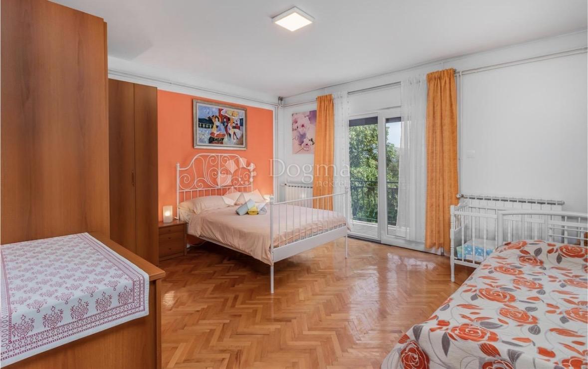 Casa Novi Vinodolski, 150m2