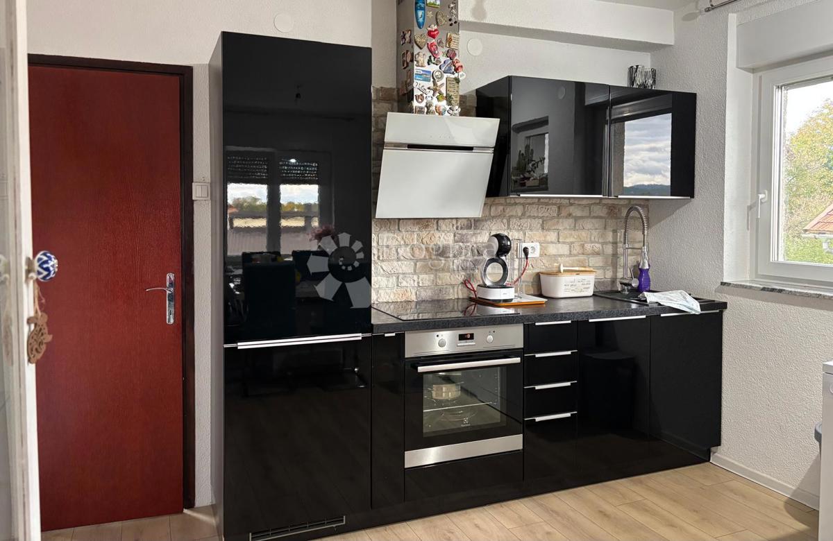 Allogio Centar, Gospić, 70m2