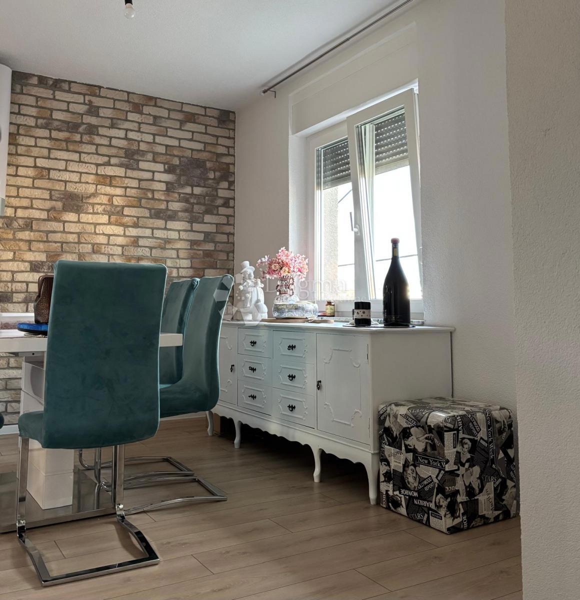 Allogio Centar, Gospić, 70m2