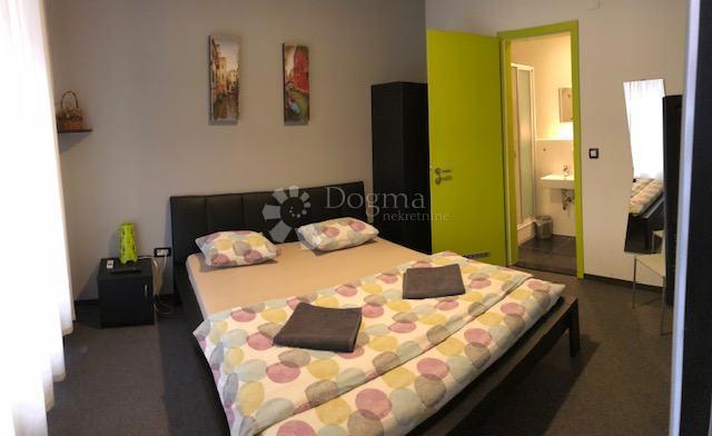 Locale commerciale Donji grad, Donji Grad, 194,02m2