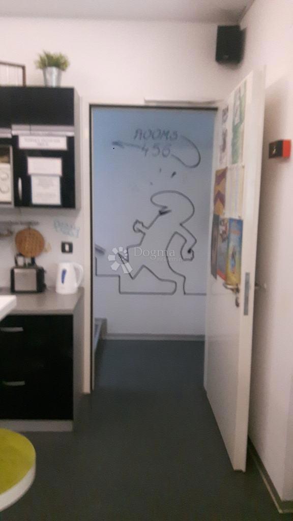 Locale commerciale Donji grad, Donji Grad, 194,02m2