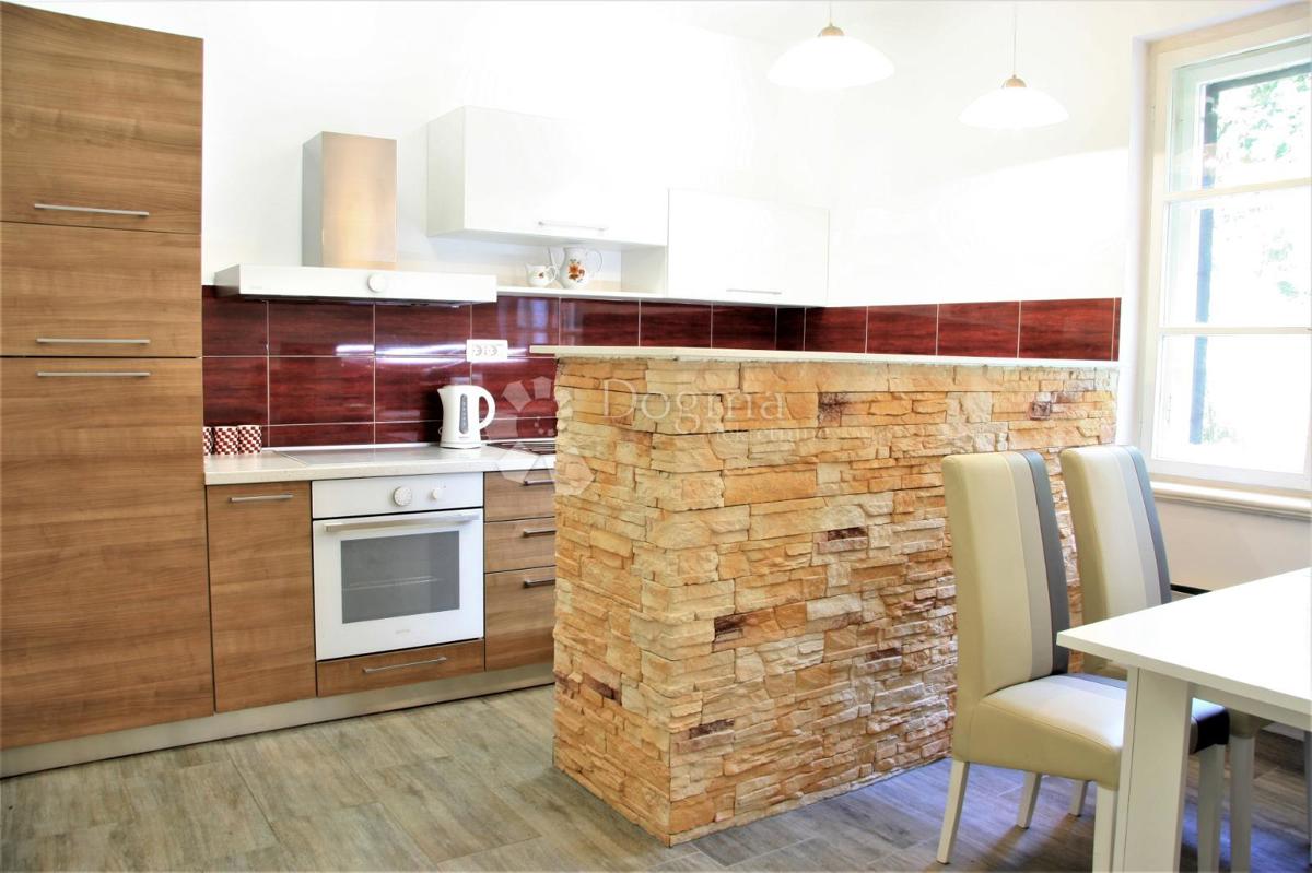 Allogio Centar, Rijeka, 64,85m2