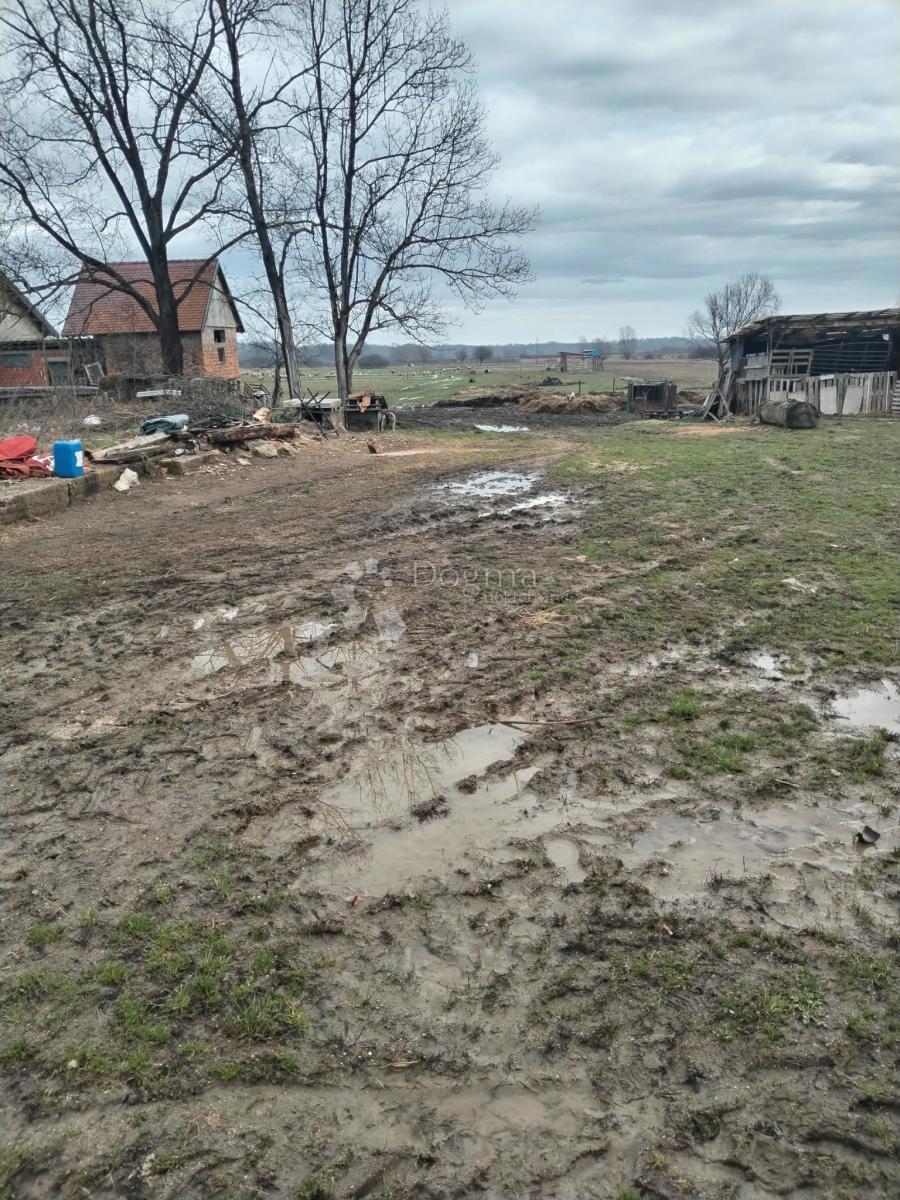 Terreno agricolo Donje Mekušje, Karlovac - Okolica, 707m2