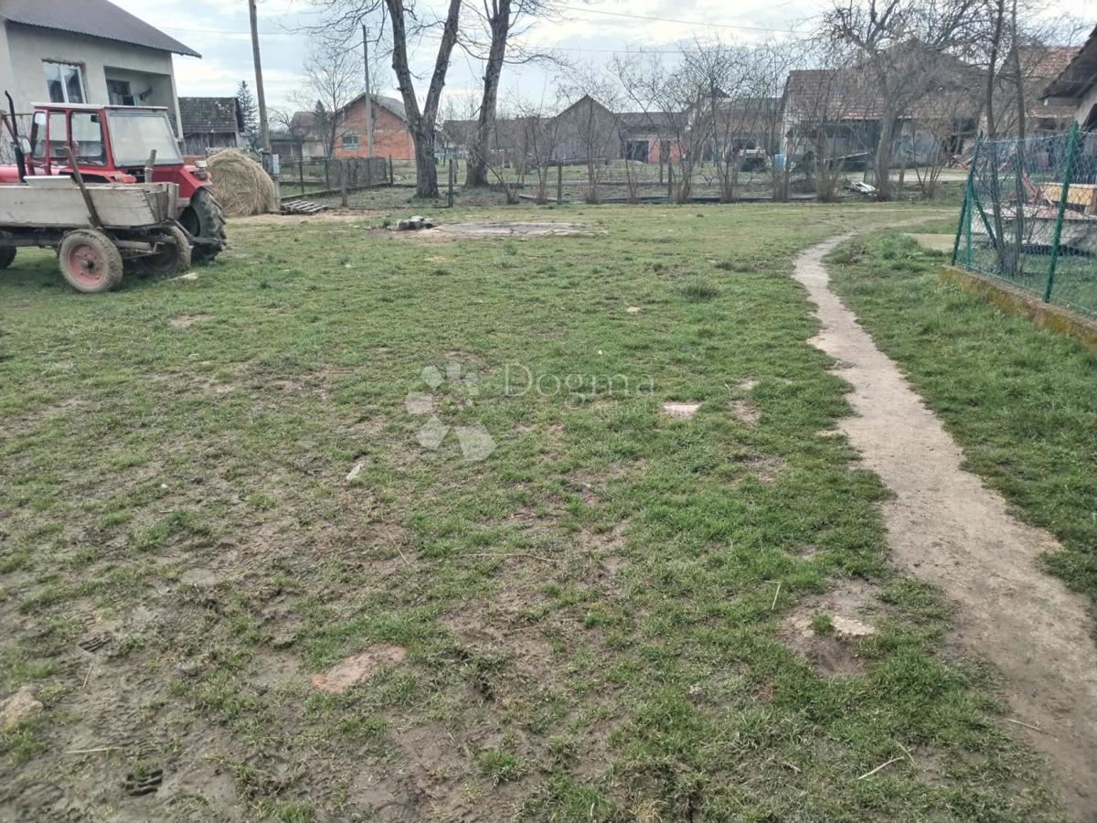 Terreno agricolo Donje Mekušje, Karlovac - Okolica, 707m2