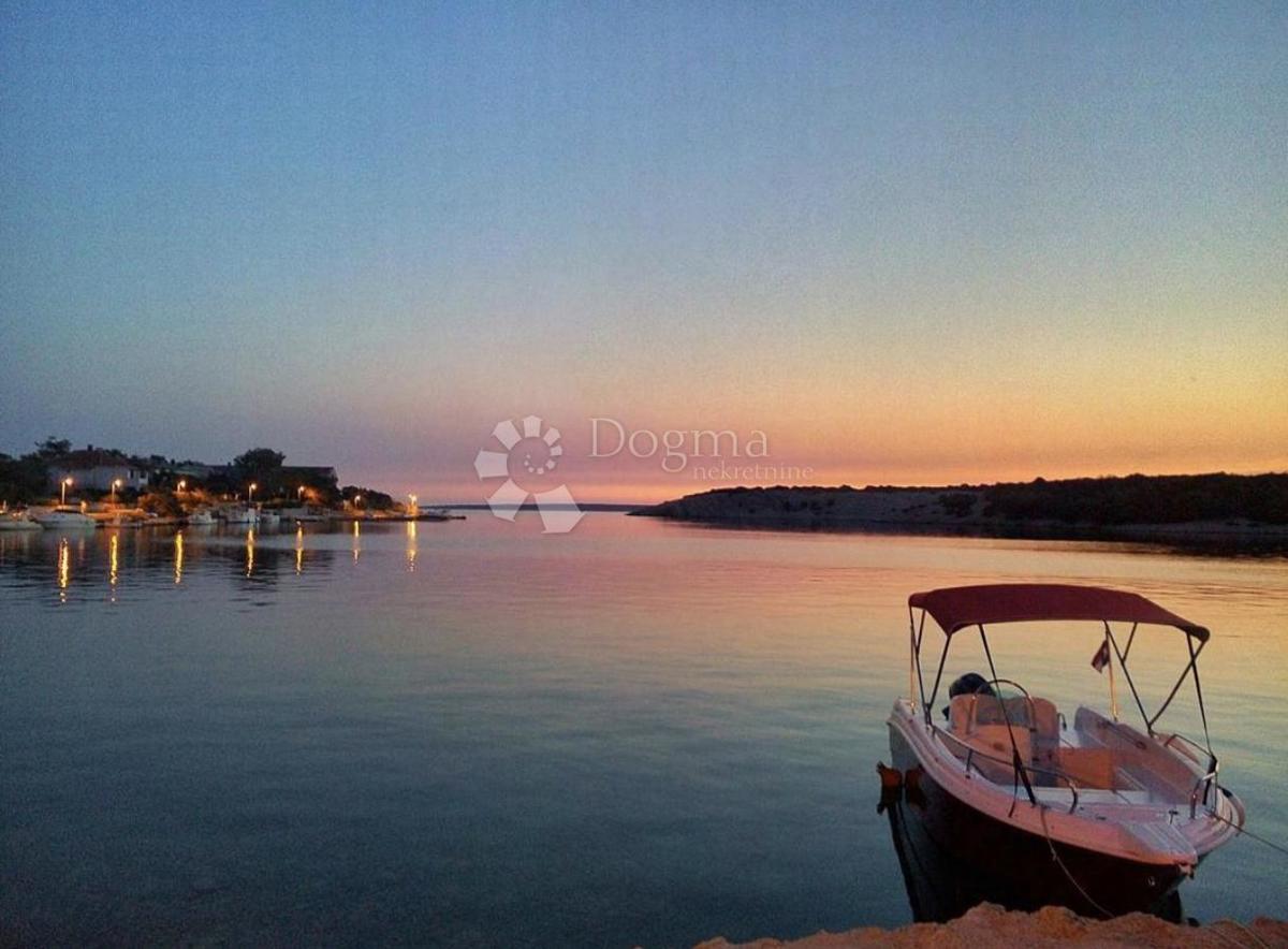 Terreno edificabile Šimuni, Pag, 875m2