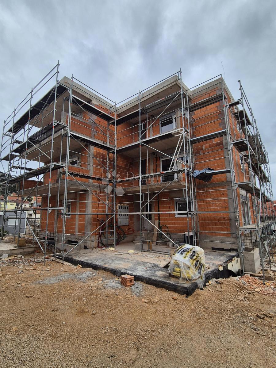 Allogio Meterize, Šibenik, 63,83m2