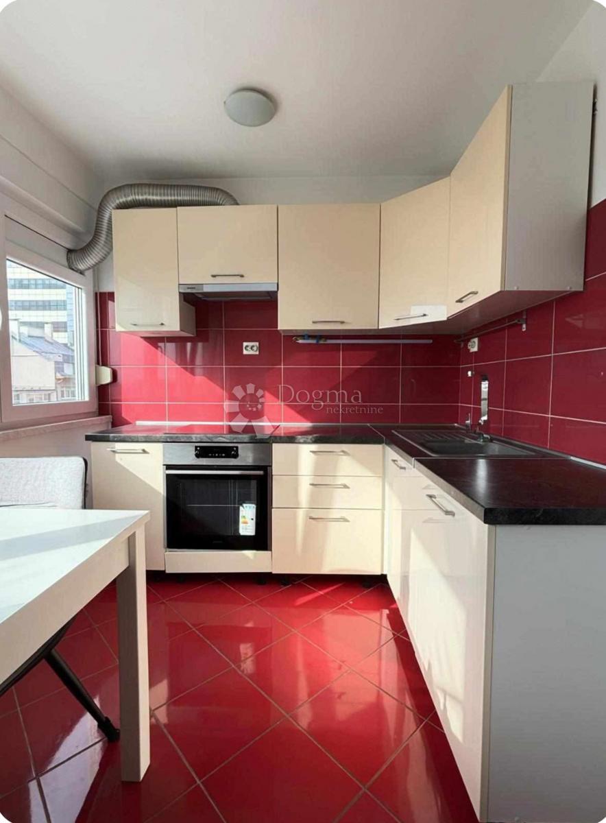 Allogio Gornji grad / Centar, Osijek, 43,50m2