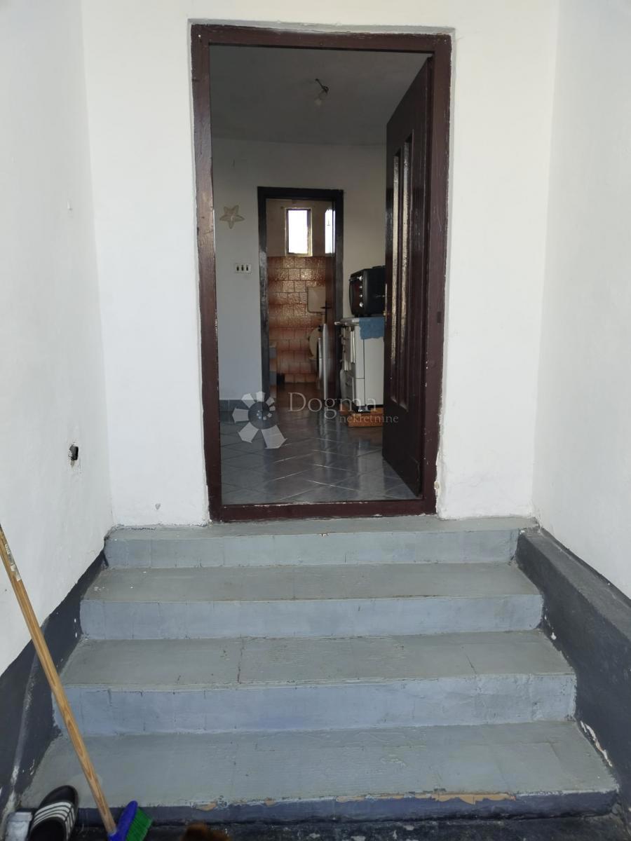 Casa Kloštar Ivanić, 92m2