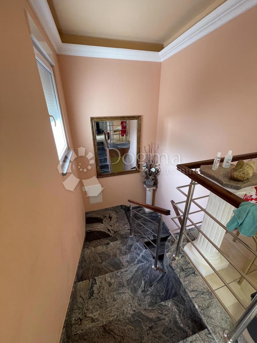 Casa Jadranovo, Crikvenica, 700m2