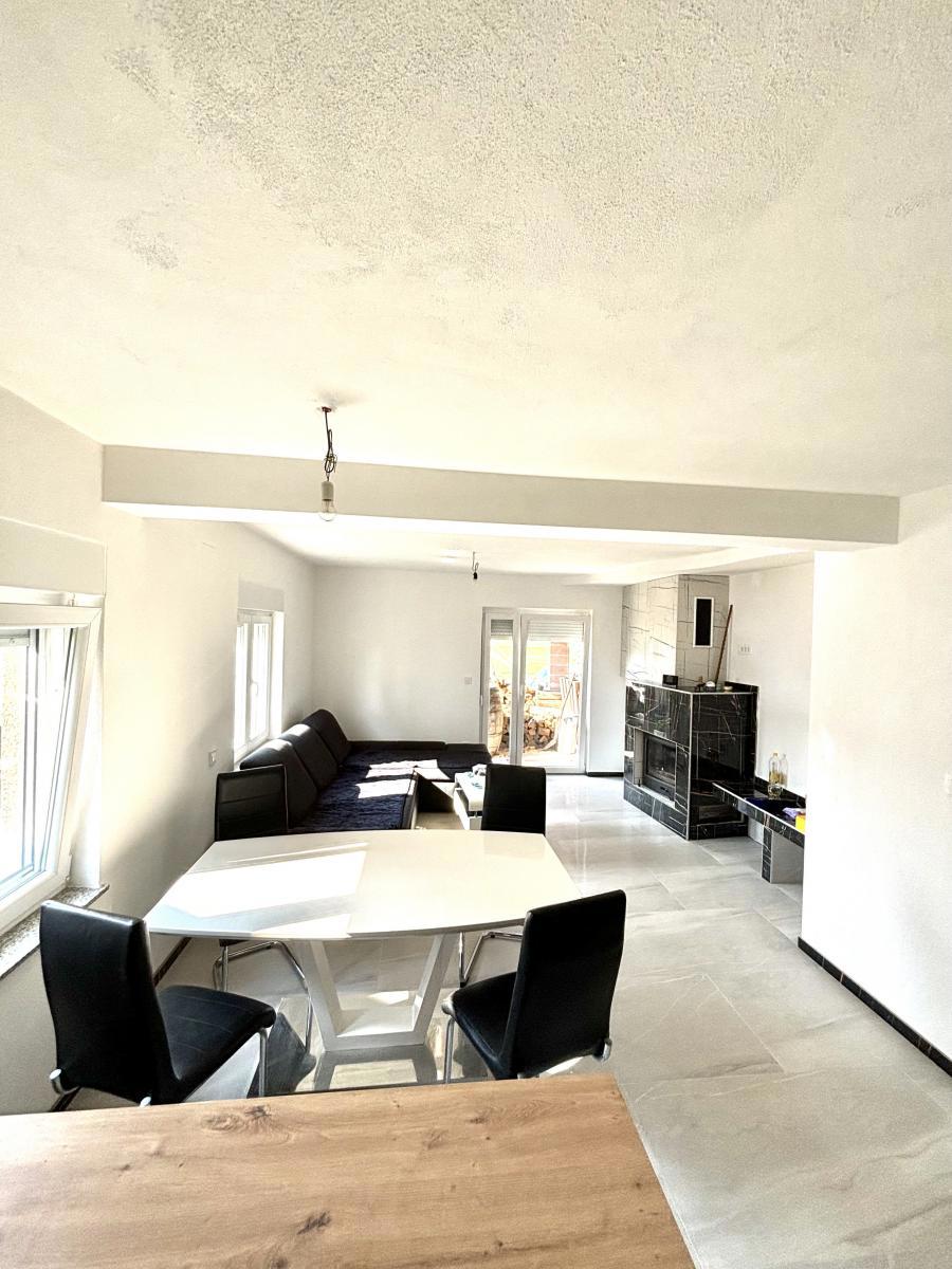 Casa Lonja, Ivanić-Grad, 256m2