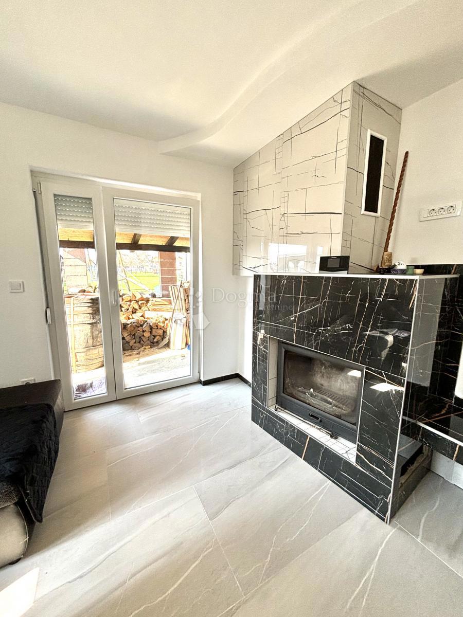 Casa Lonja, Ivanić-Grad, 256m2