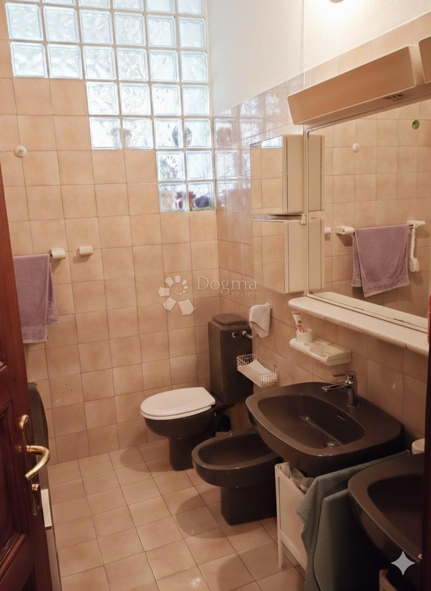 Allogio Zvijezda, Karlovac, 141m2