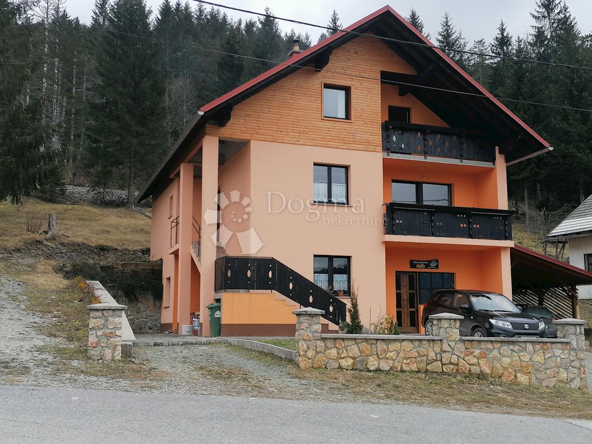 Casa Ravna Gora, 320m2