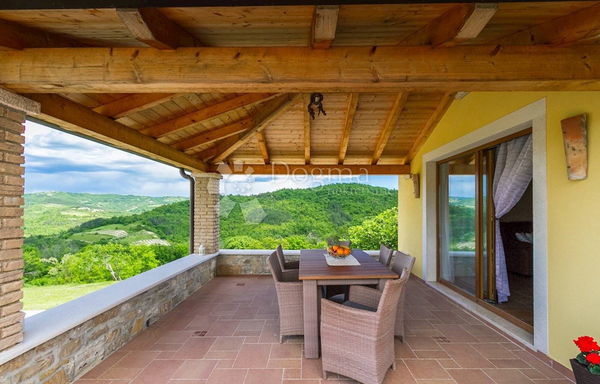 Casa Grdoselo, Pazin - Okolica, 350m2