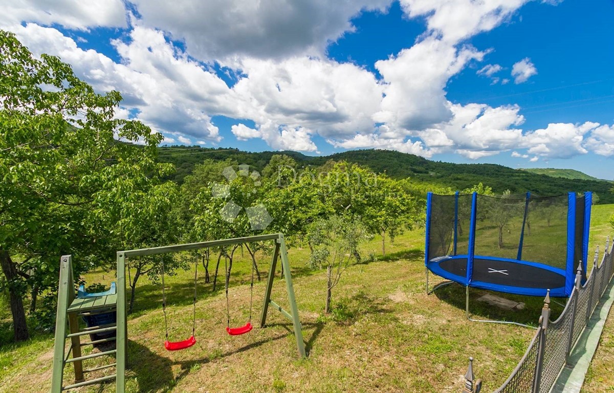 Casa Grdoselo, Pazin - Okolica, 350m2