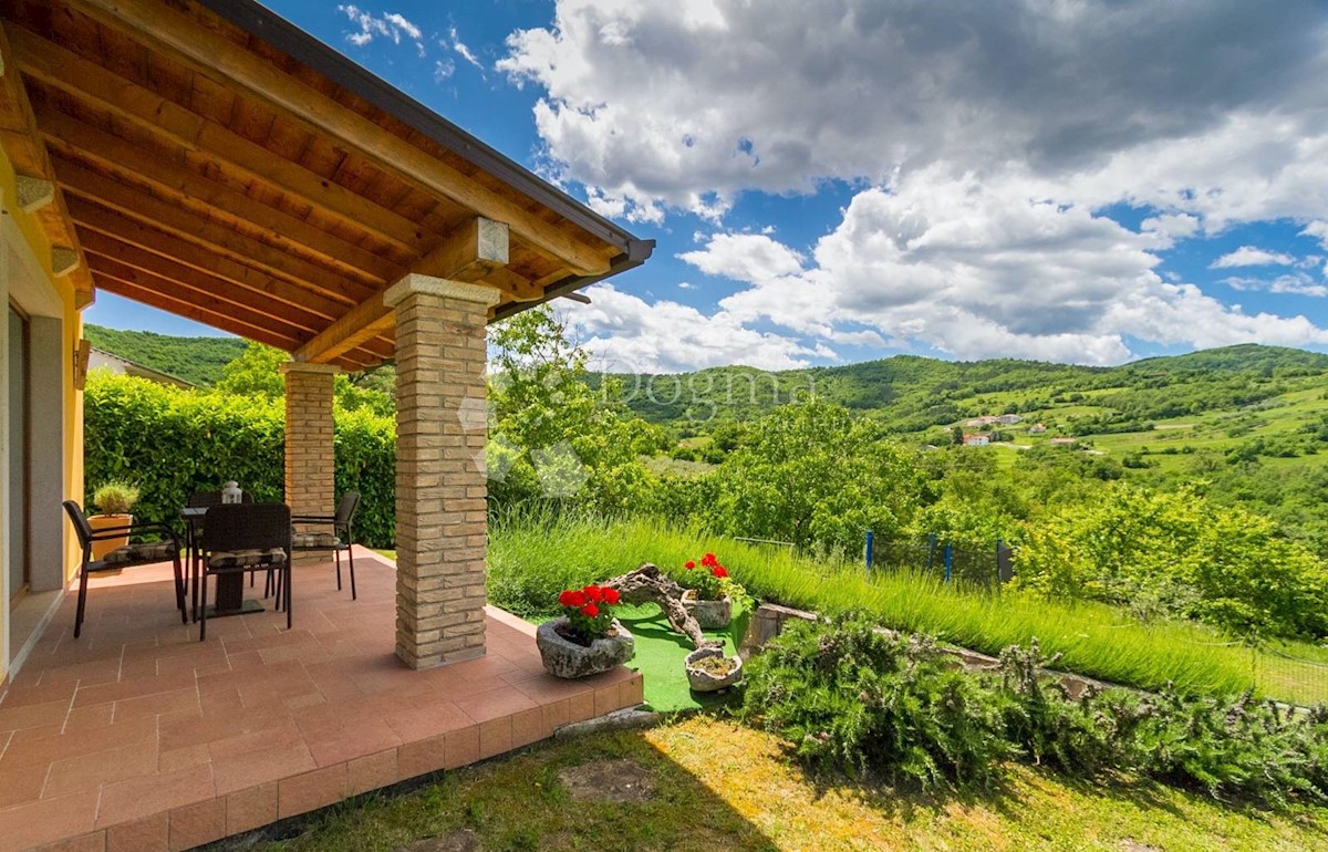 Casa Grdoselo, Pazin - Okolica, 350m2