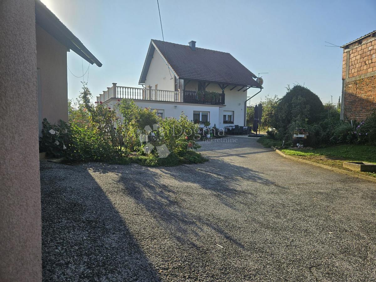 Casa Gornji Kneginec, 237m2