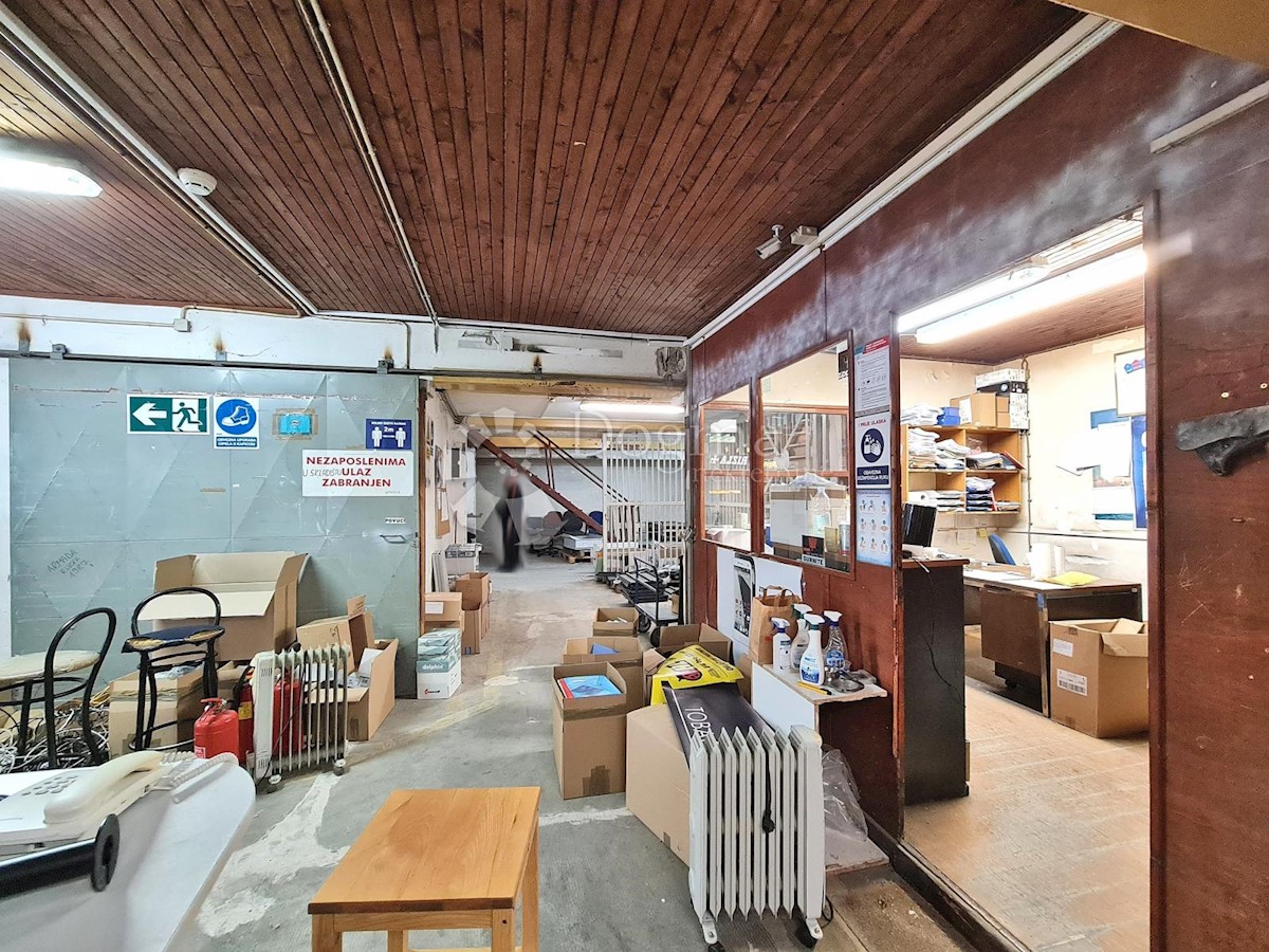 Locale commerciale Centar, Rijeka, 1.290m2