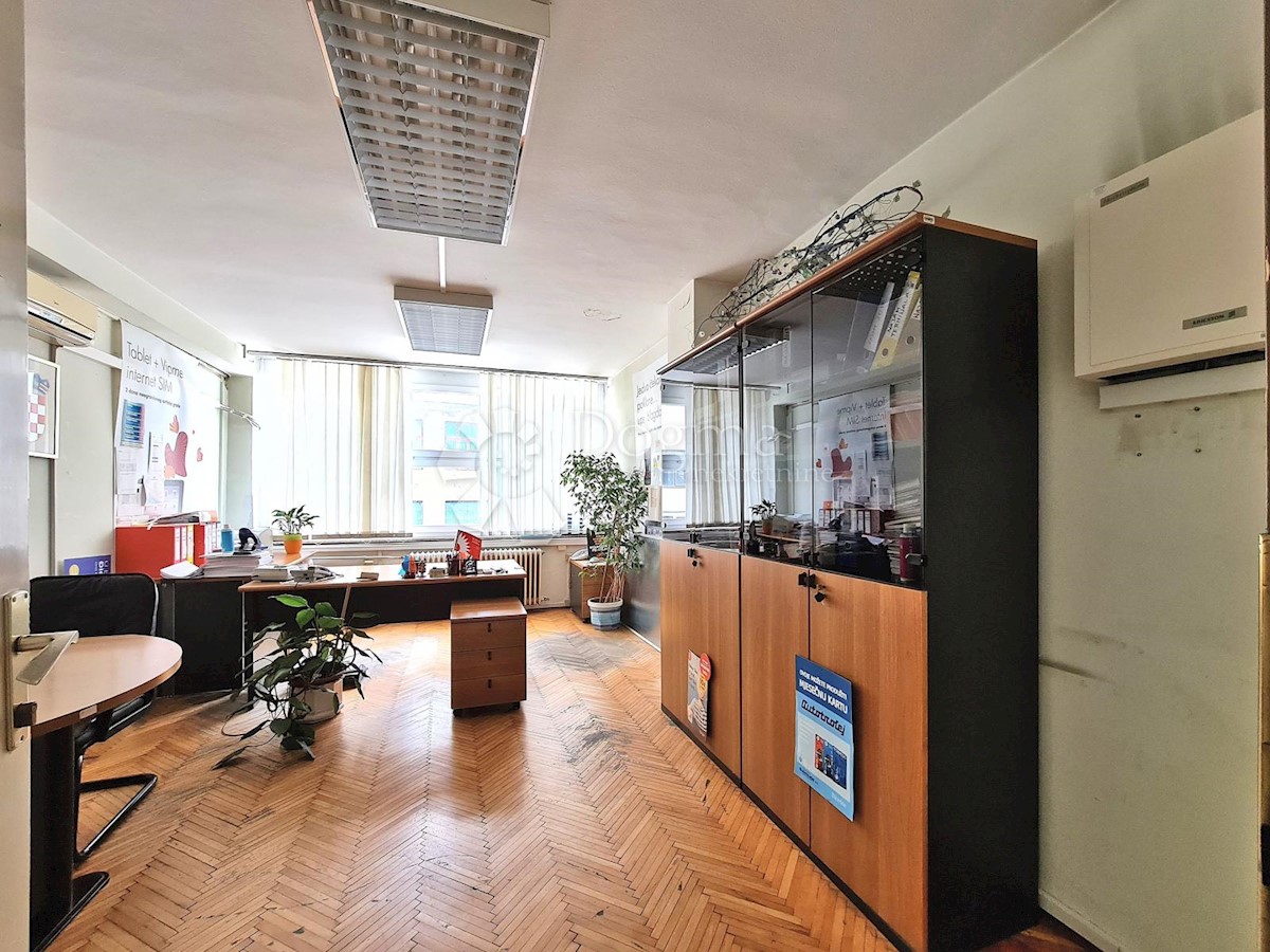 Locale commerciale Centar, Rijeka, 1.290m2