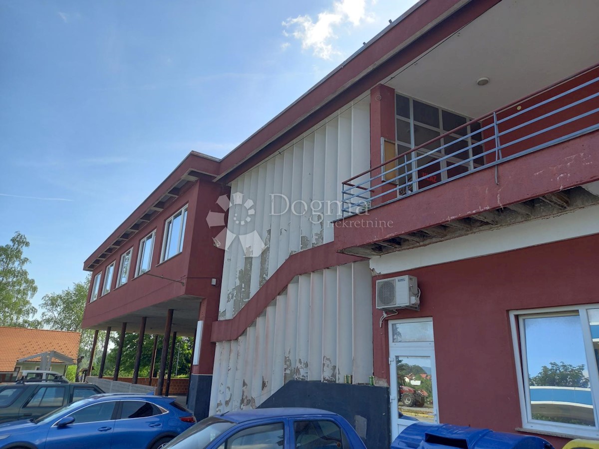 Locale commerciale Skrad, 1.040m2